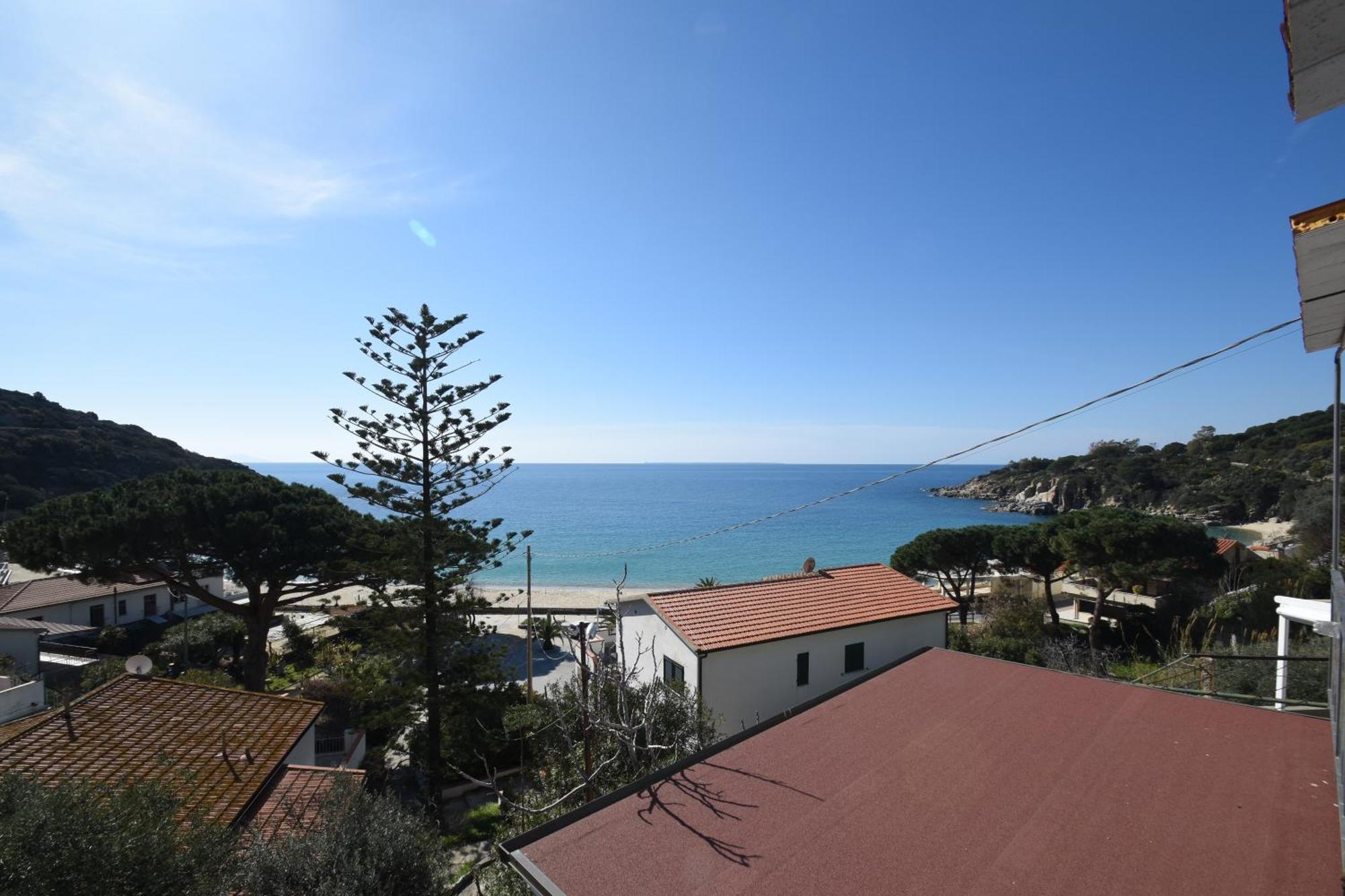 Appartamenti Cavoli - Vista Mare Con Terrazze, Clima E Posti Auto Spiaggia di Cavoli Extérieur photo